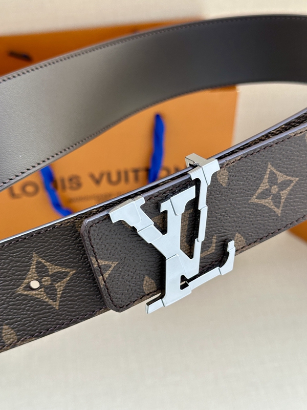 激安ルイヴィトンベルト背面デザイン